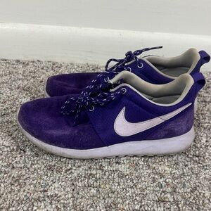 Nike Deep Purple Athletic Shoes